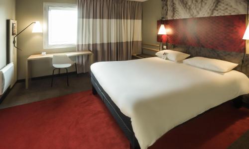 ibis Rouen Centre Champ de Mars - photo 2